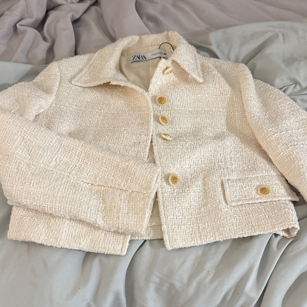 Zara brand new Ivory Tweed Jacket with Gold Accents